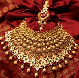 Garments & Imitation Jewellry
